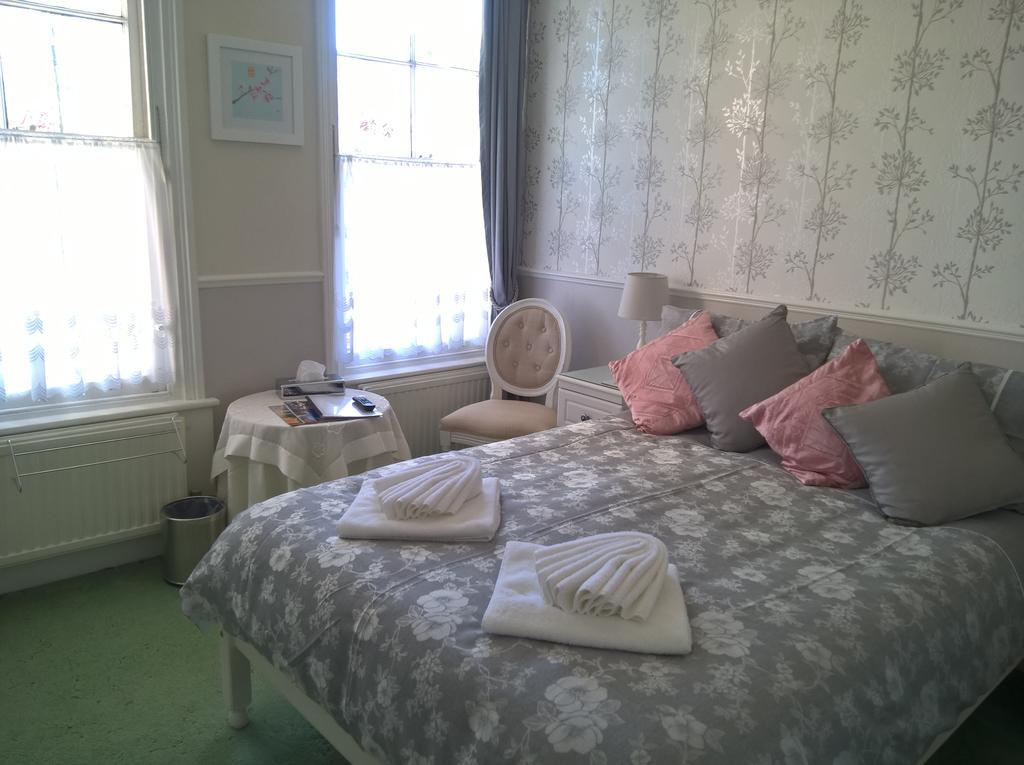 Crimdon Dene Hotel Torquay Room photo