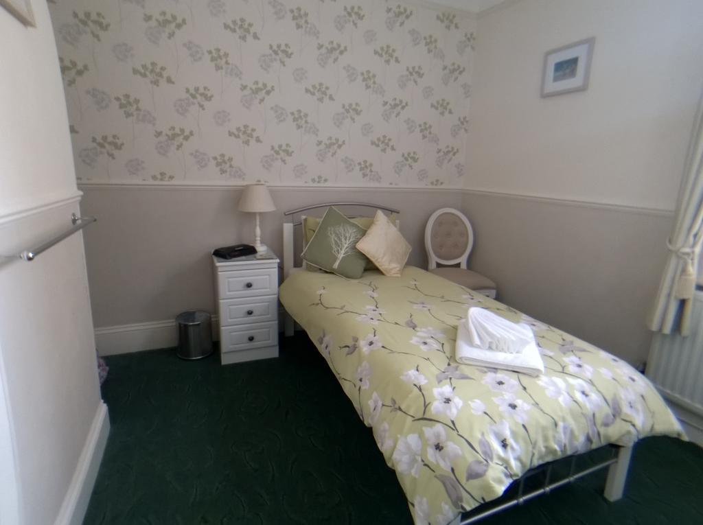 Crimdon Dene Hotel Torquay Room photo